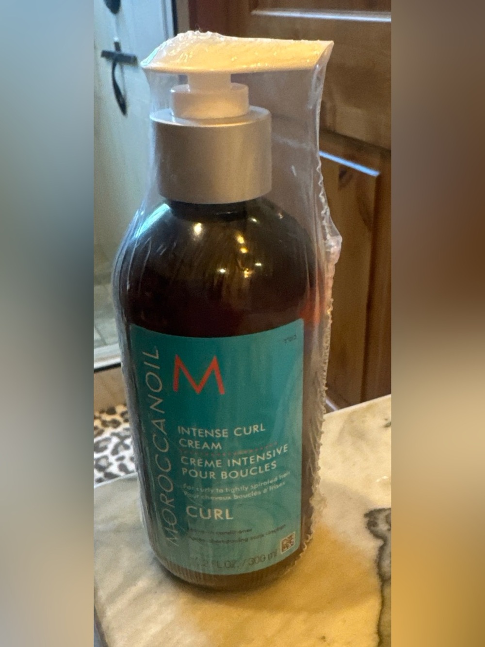 Moroccanoil Intense Curl Cream with Teal and Orange Accents